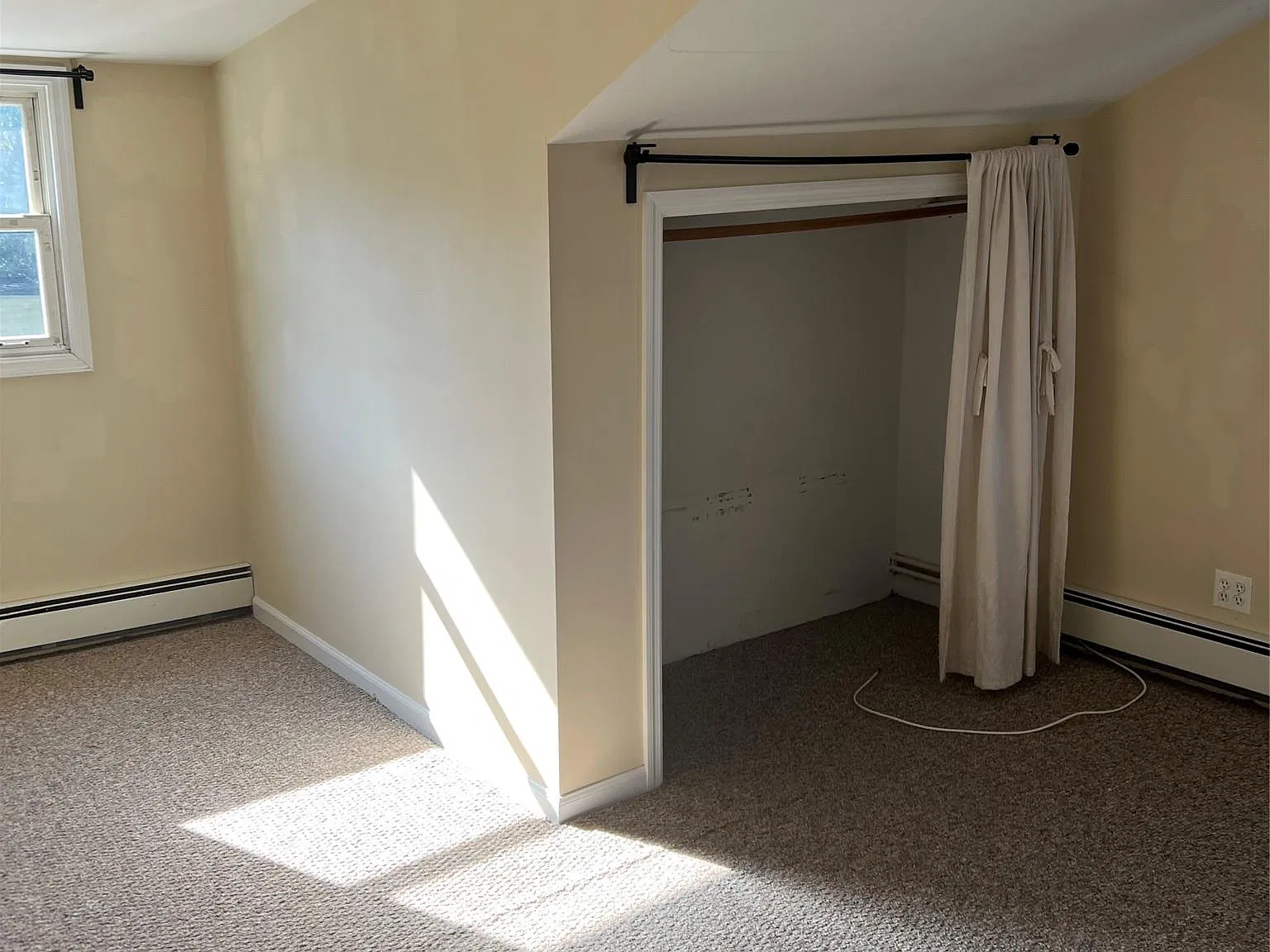 1 bed, $2,500 — Photo 2