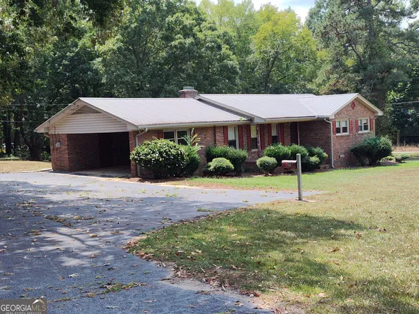 1192 Country Club Rd, Elberton, GA 30635