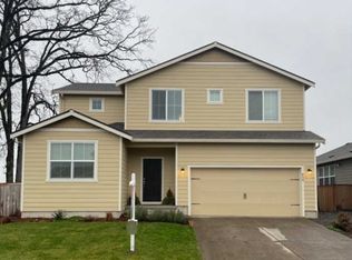 855 Bear Creek Dr, Molalla, OR 97038
