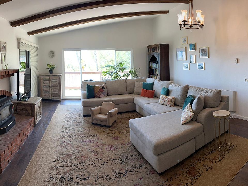 1st image of 2538 Catalina Ave