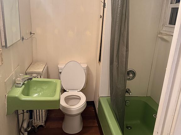 3rd image of 49 W Union Blvd Unit 2
