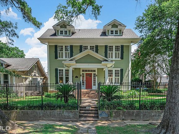 2nd image of 836 Jefferson Pl