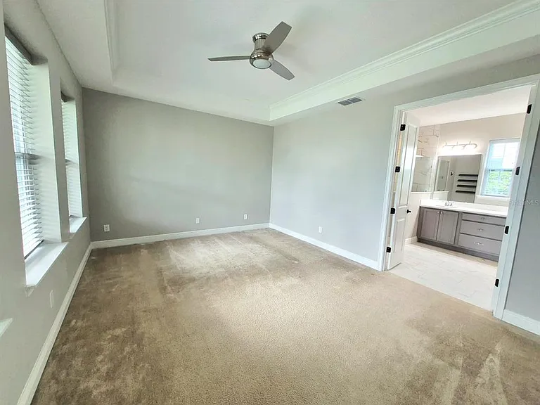 8521 Dubochet St — Photo 8