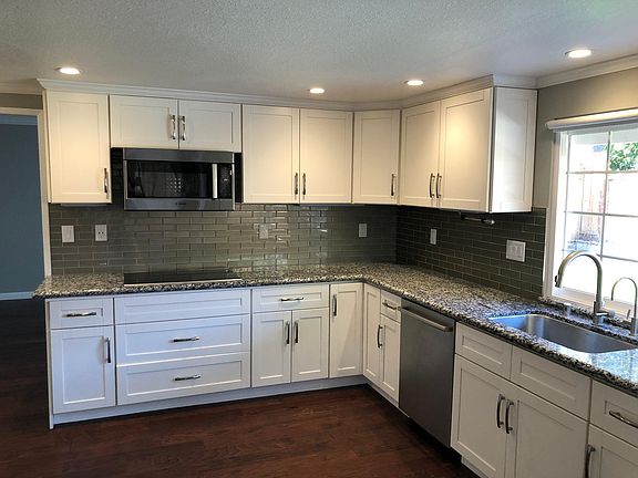 4th image of 617 Brenda Lee Dr