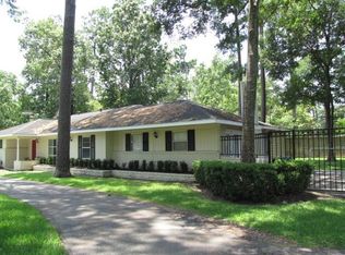 221 Merrie Way Ln, Piney Point Village, TX 77024