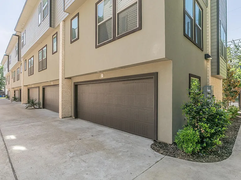 5901 Ross Ave #7 — Photo 26