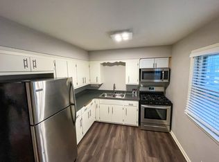 3001 S 56th St #17, Milwaukee, WI 53219