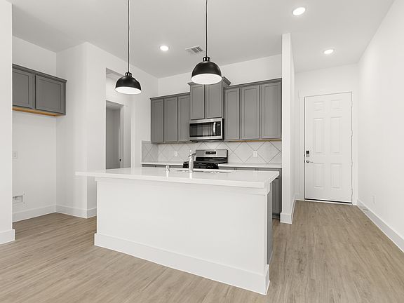 21303 Catelonia Yew Court