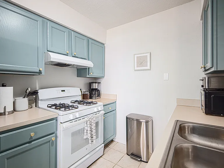 12207 Dundee Dr #A — Photo 11