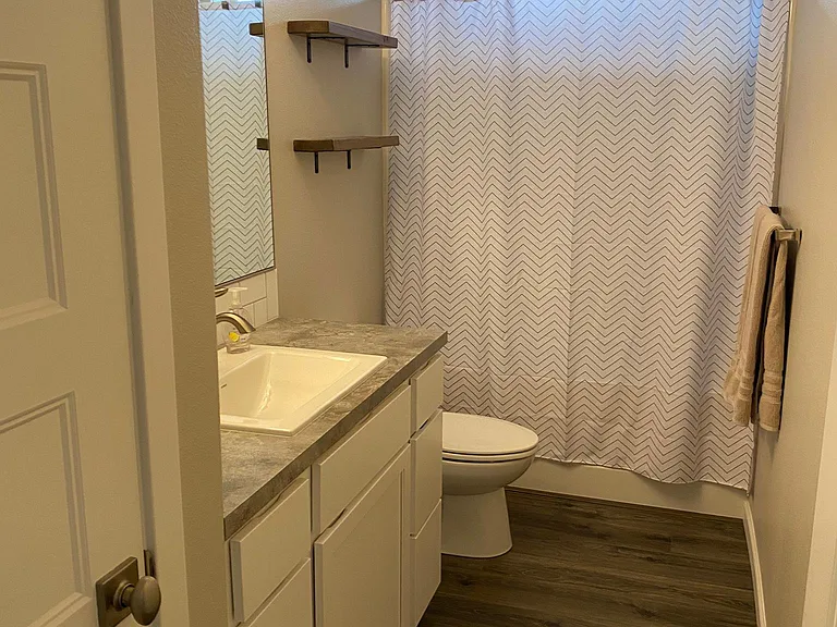 912 Indian Hills Dr — Photo 17