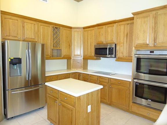 3rd image of 21723 Fall River Dr