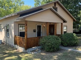 642 S College St, Nevada, MO 64772