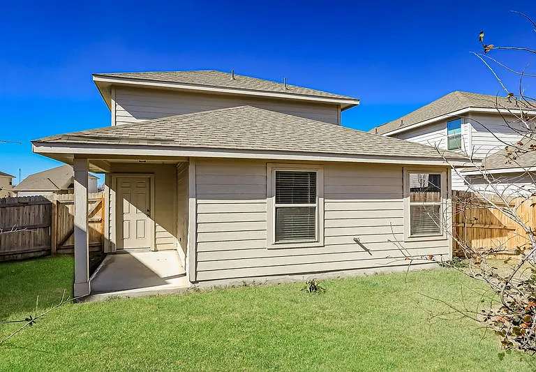 9426 Dogwood Hl — Photo 5