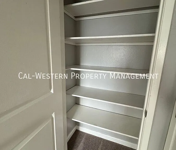 665 Kirkland Dr #10 — Photo 11