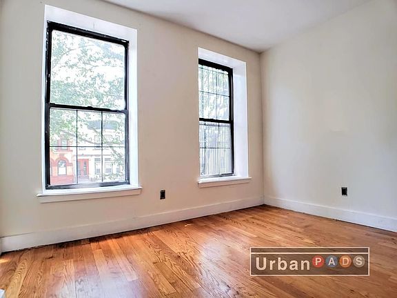 5th image of 885 Saint Johns Pl APT 6F
