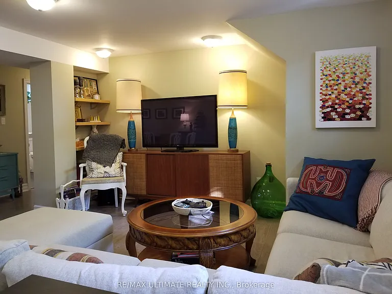 81 Amesbury Dr #BASEMENT — Photo 7