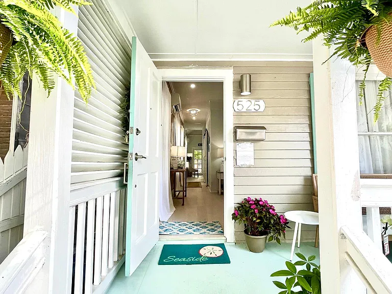 525 Elizabeth St — Photo 12