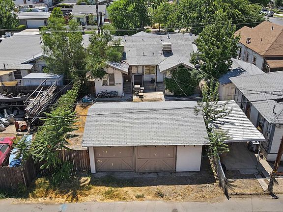 3rd image of 2124 22nd St