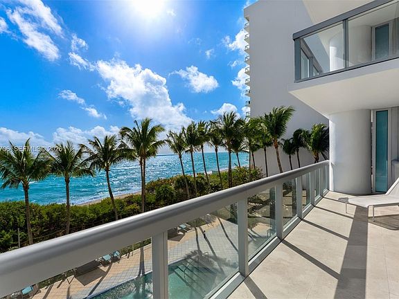 4th image of 6899 Collins Ave Unit 403