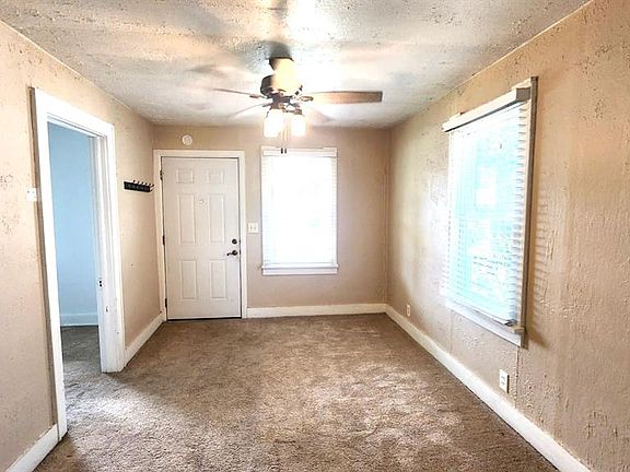 4th image of 327 SW 46th St