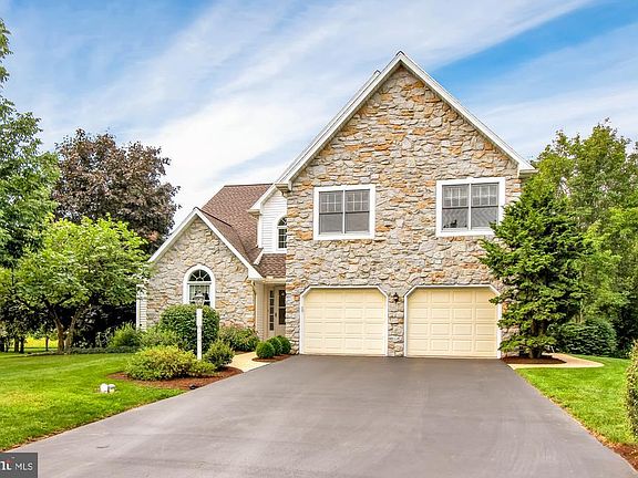 2nd image of 132 Meadow Creek Dr