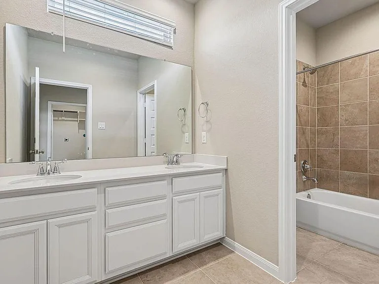 9808 Falling Fern Ln — Photo 14