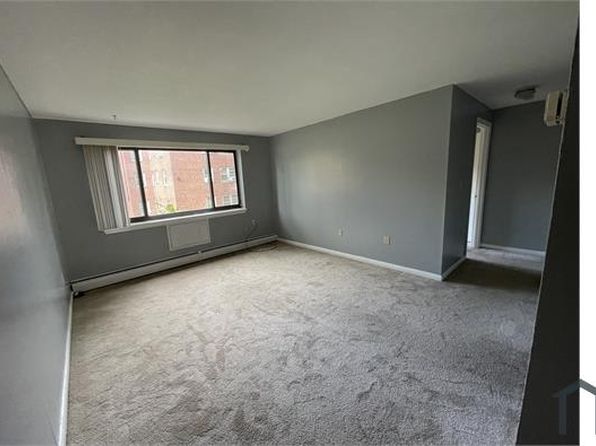958 Wethersfield Ave #202