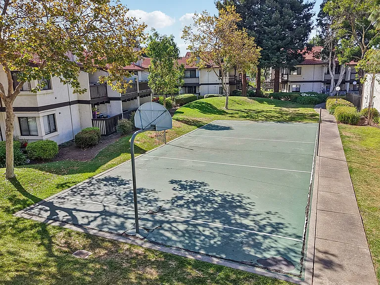 Ardenwood Forest Rental Condos — Photo 4