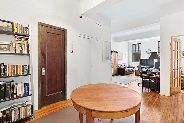 Rented by Compass | media 13