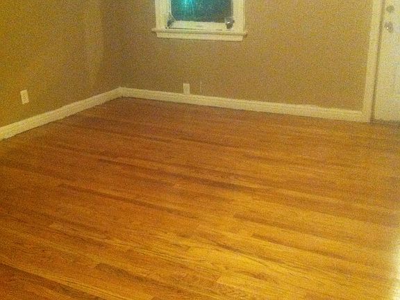4th image of 8548 Oriole Ave