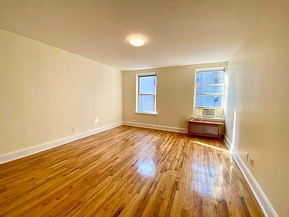 3rd image of 619 9th Ave #5