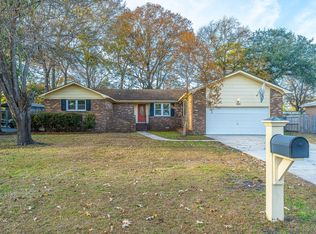 1383 W Lenevar Dr, Charleston, SC 29407