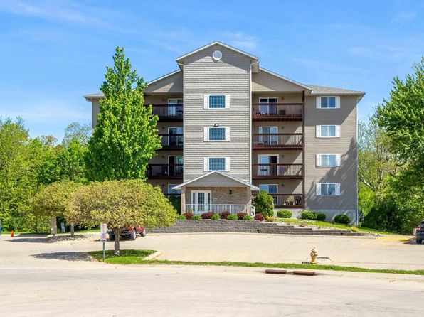 4102 Creek Hill Dr #102, Bettendorf, IA 52722