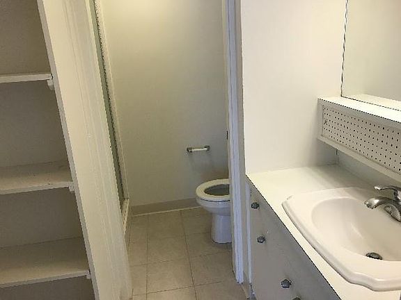 5th image of 731 Amana St