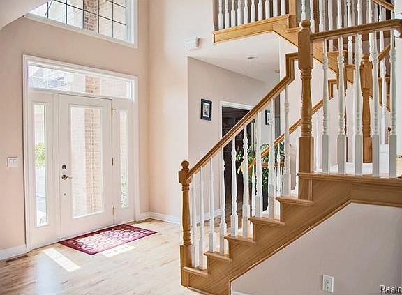 4th image of 16705 Sherwood Ln #13