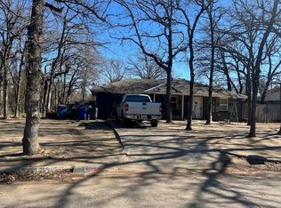840 Red Oak Ct, Azle, TX 76020