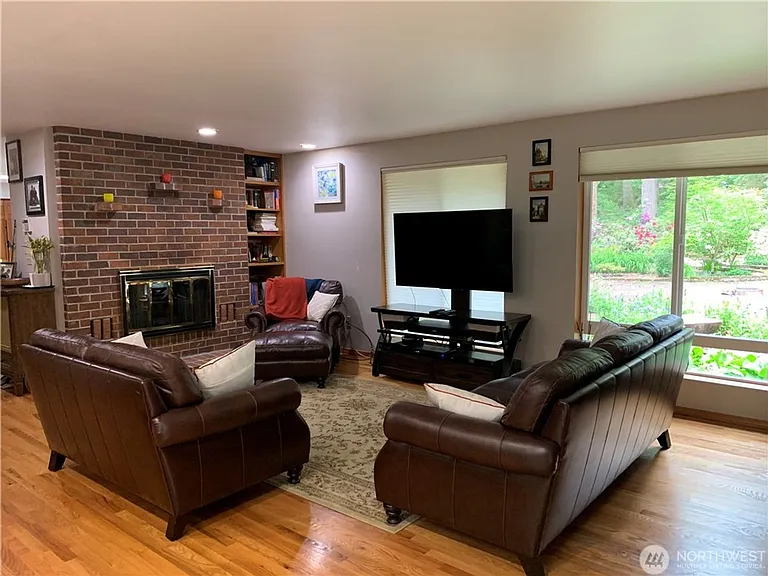 23121 NE 47th St — Photo 8