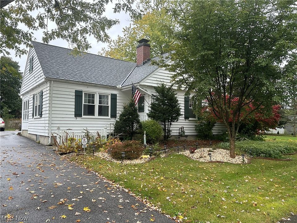 1st image of 466 Eastlawn St