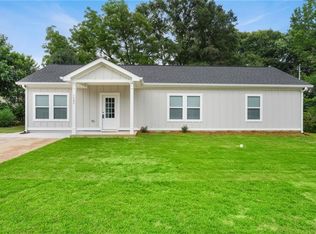 1307 Cochise Cir, Austell, GA 30168