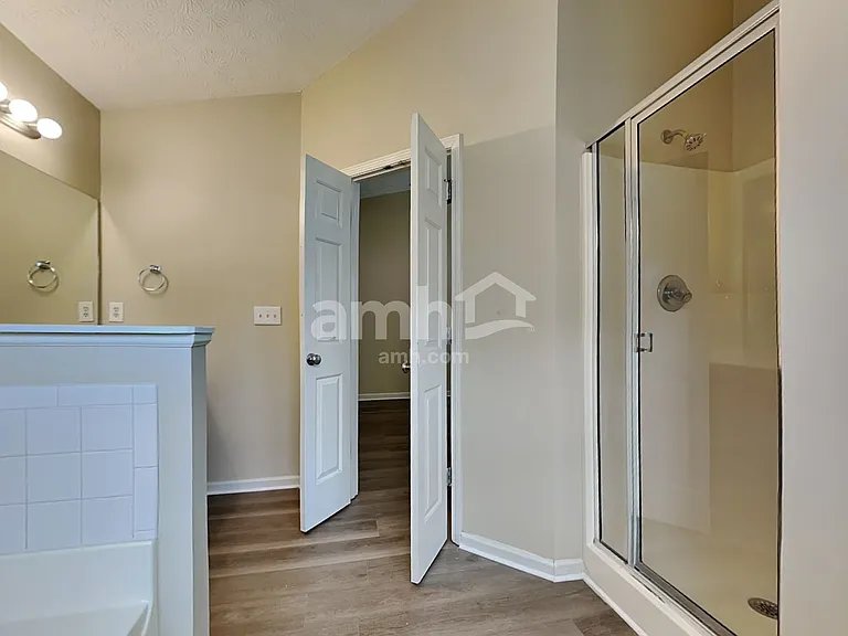 5410 Lakebrooke Run — Photo 14