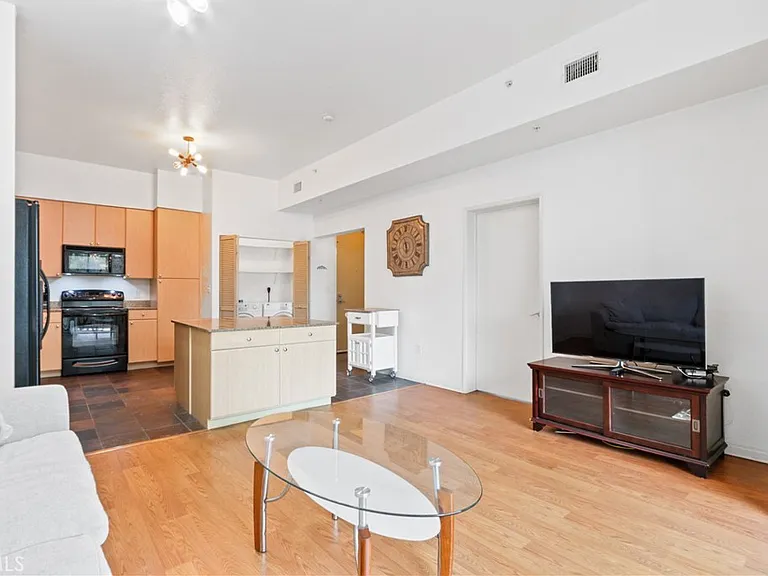 488 E Ocean Blvd #507 — Photo 8