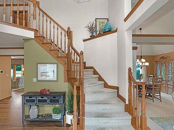 4th image of 817 Braxton Ct