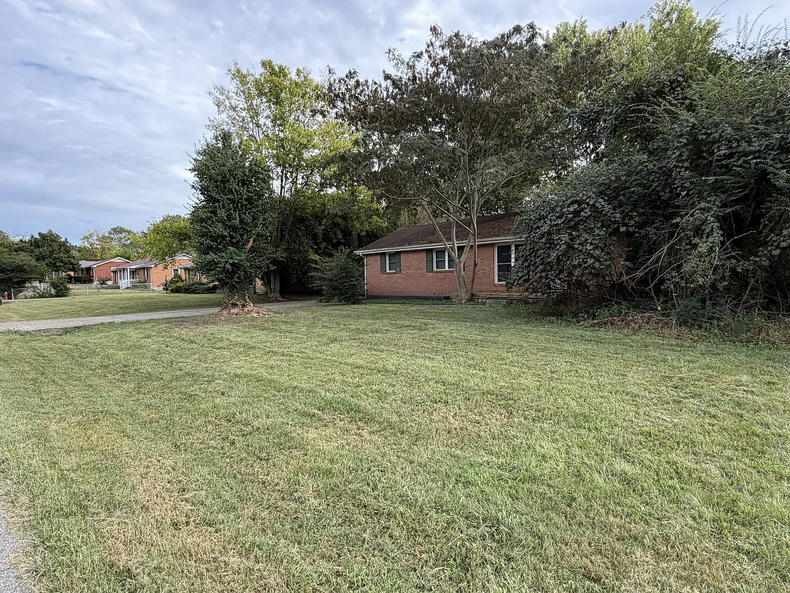 4 bed, 1580 sqft, $1,450 — Photo 3
