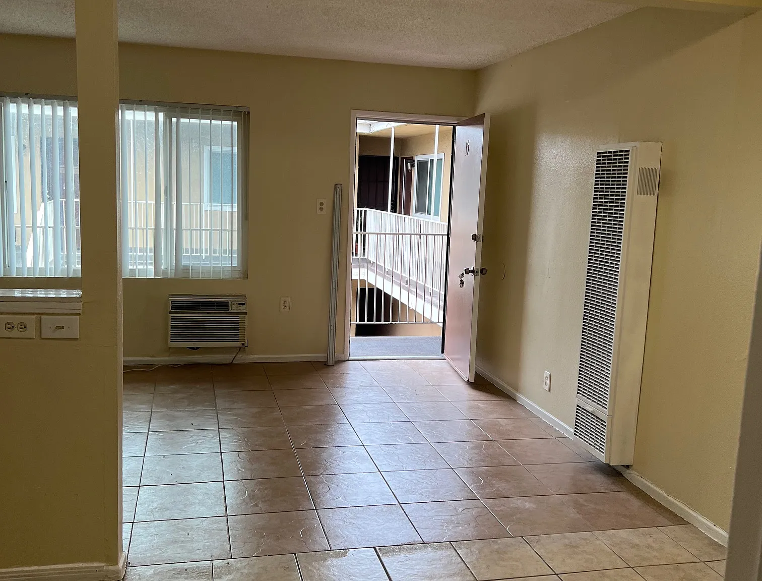 1 bed, 550 sqft, $1,850 — Photo 3
