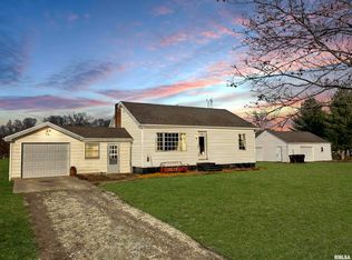 29266 E Big Barn Rd, Canton, IL 61520