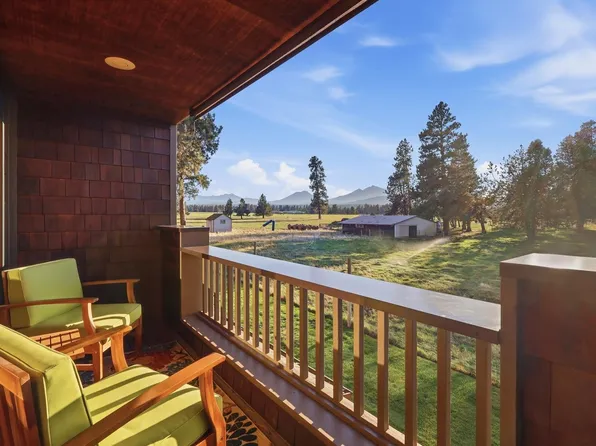 377 S Pine Meadow St, Sisters, OR 97759
