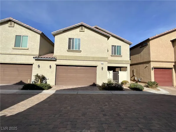 6106 Scarlet Leaf St, Spring Valley, NV 89148