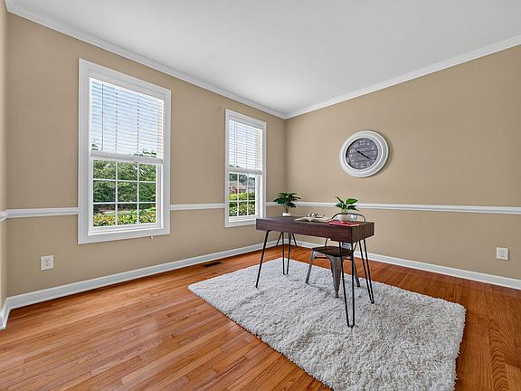 4th image of 9313 Bramden Ct