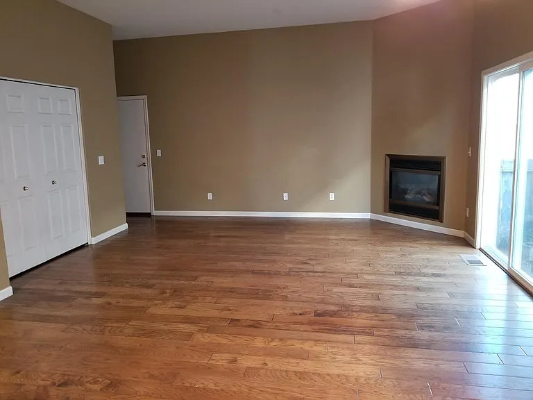 3962 Louis Krohn Dr — Photo 4