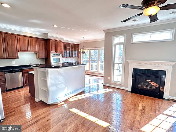 2nd image of 16436 Steerage Cir